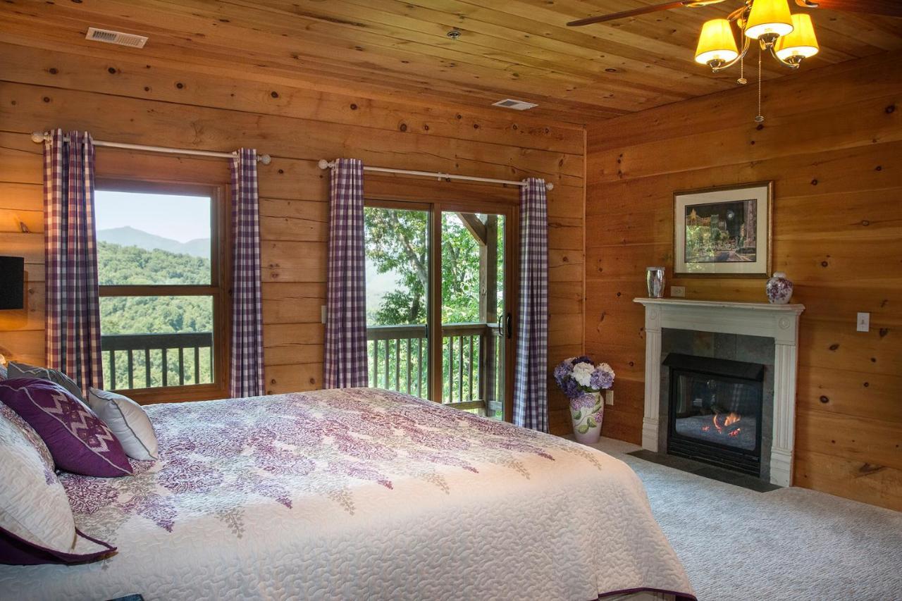 Lazy Bear Lodge Valle Crucis Exterior foto
